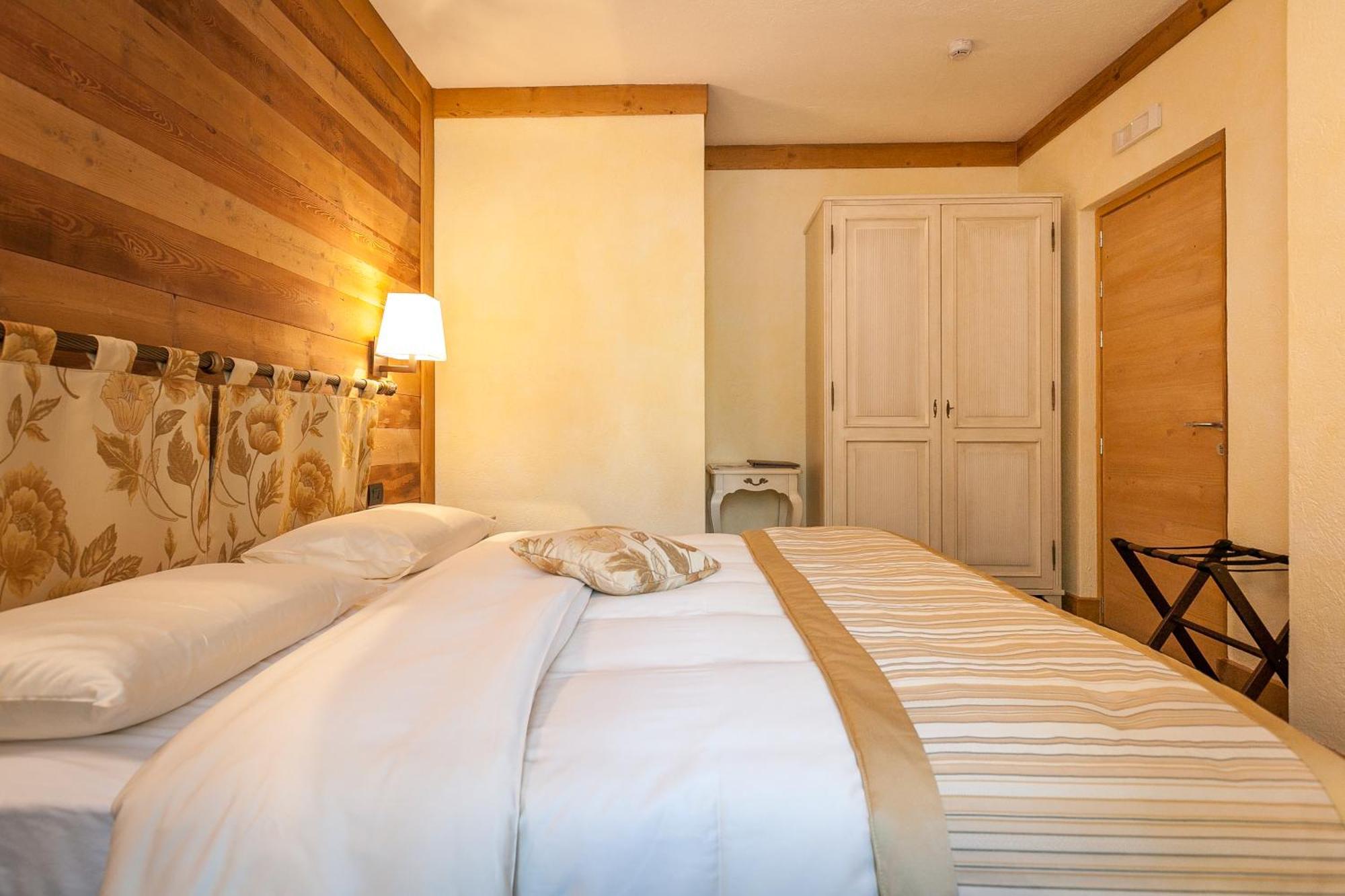 Hotel Lo Scoiattolo Courmayeur Pokój zdjęcie