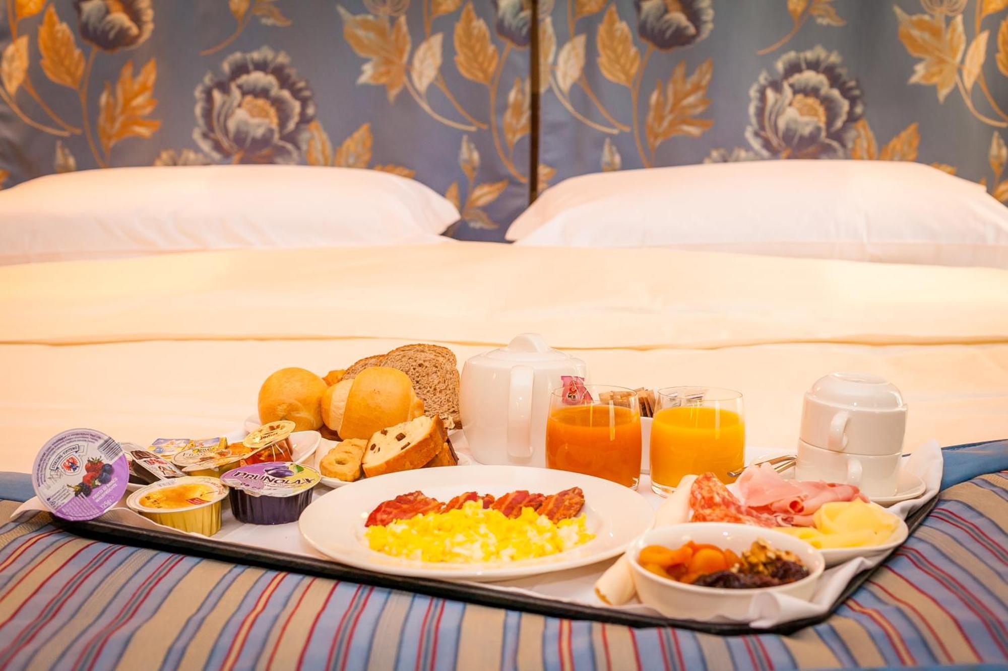 Hotel Lo Scoiattolo Courmayeur Zewnętrze zdjęcie