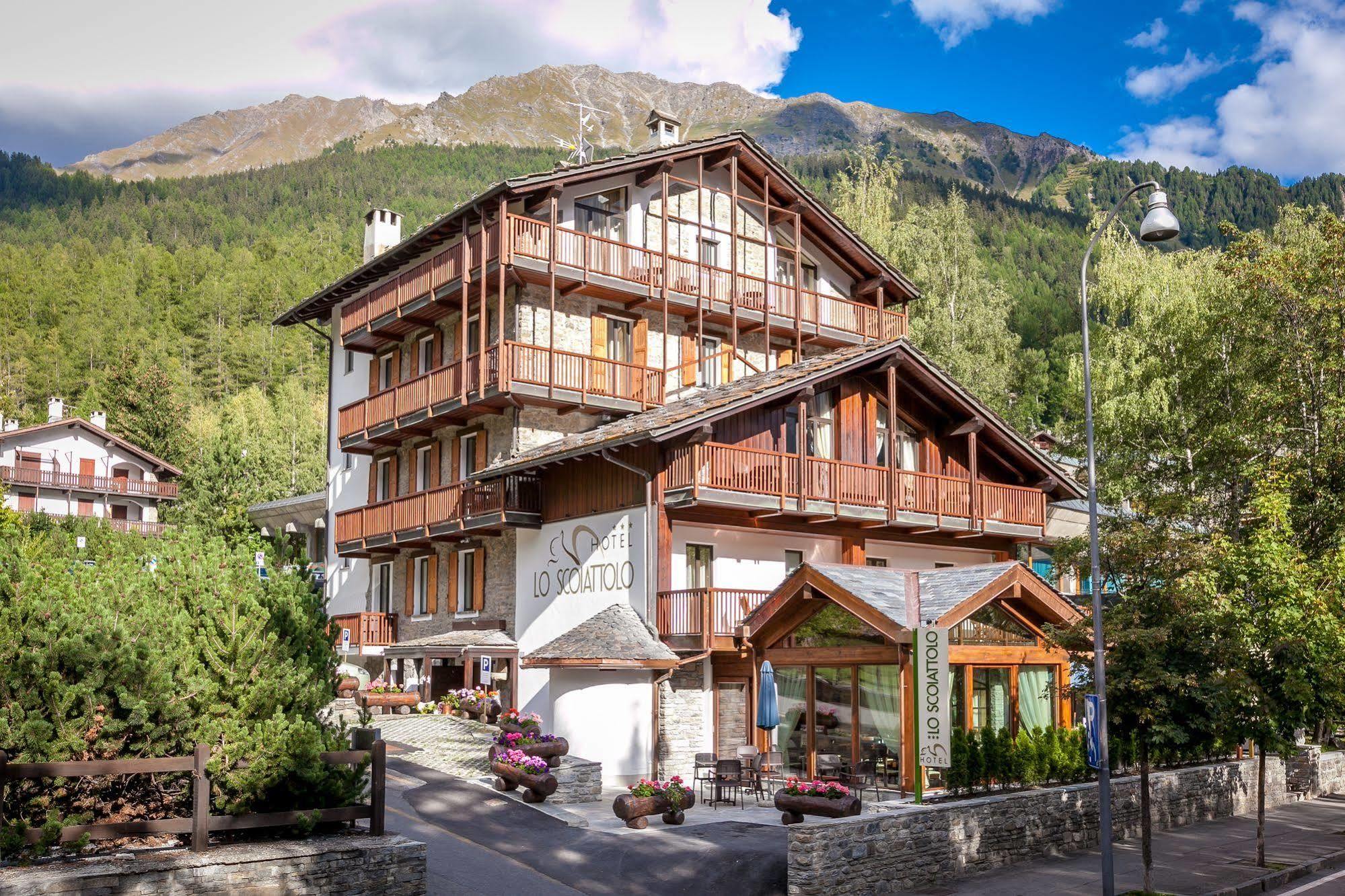 Hotel Lo Scoiattolo Courmayeur Zewnętrze zdjęcie