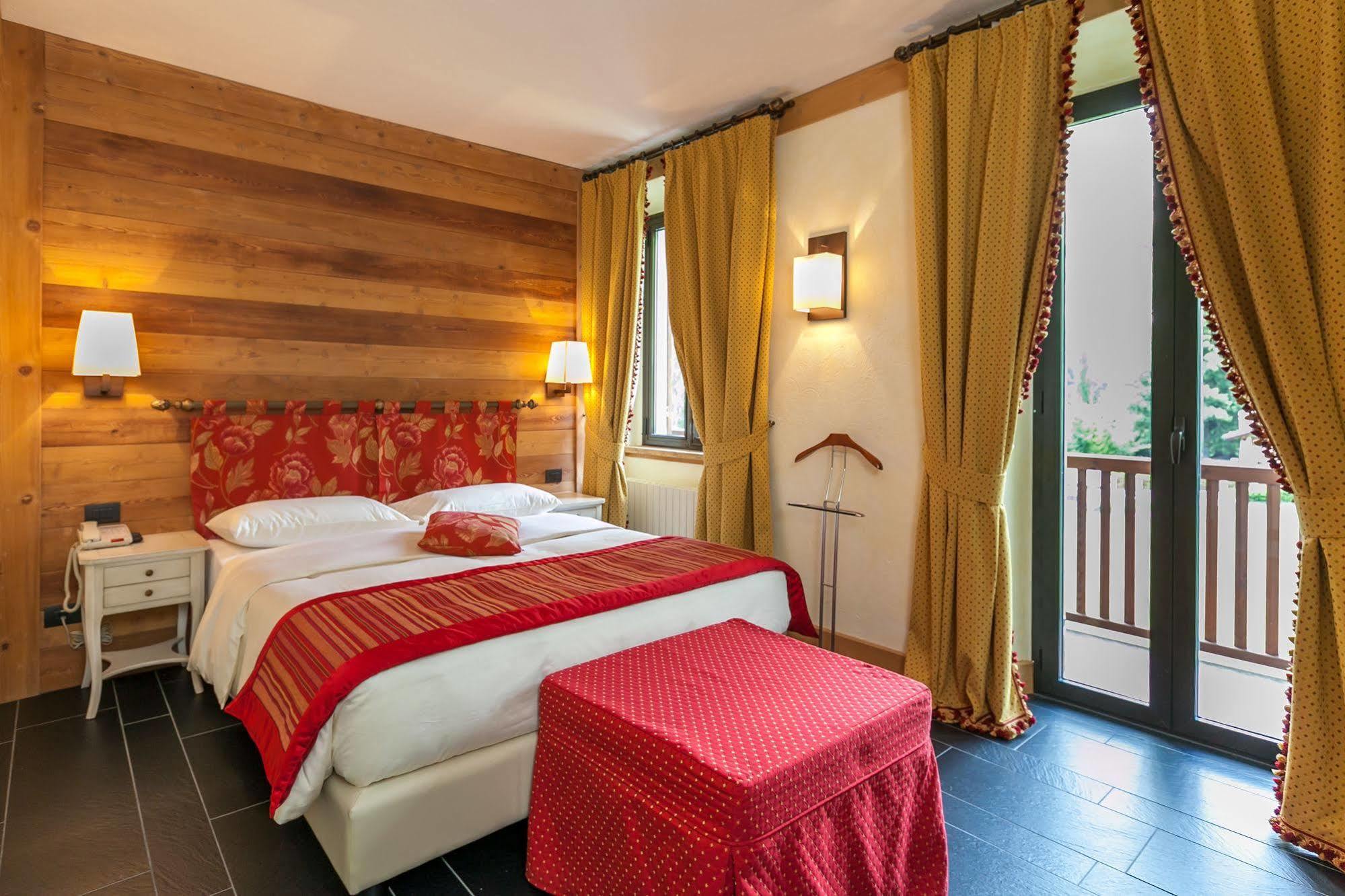 Hotel Lo Scoiattolo Courmayeur Zewnętrze zdjęcie